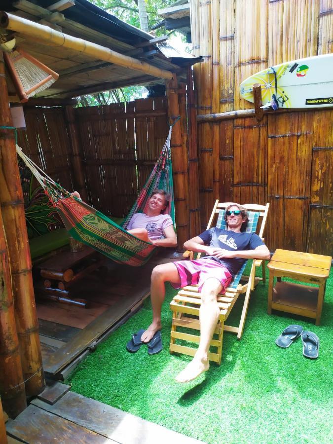 Iguana Beach House Hostel Montañita Εξωτερικό φωτογραφία