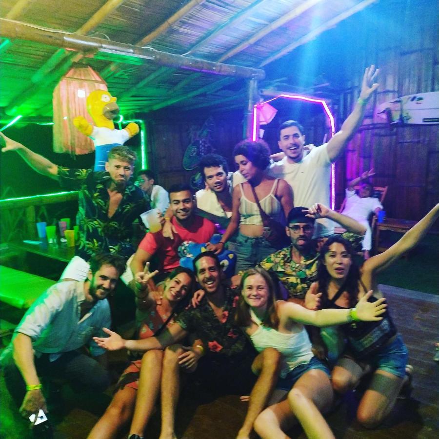 Iguana Beach House Hostel Montañita Εξωτερικό φωτογραφία
