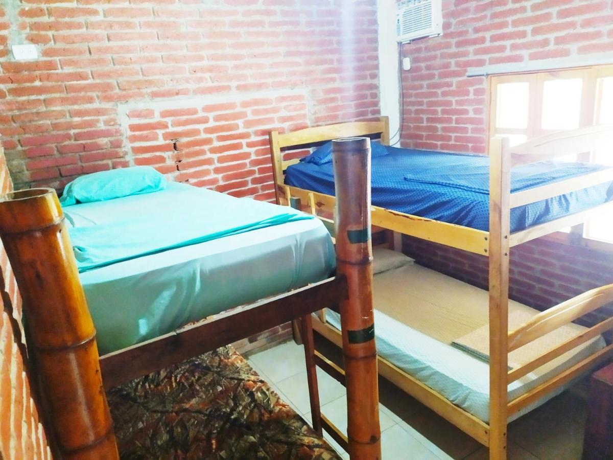 Iguana Beach House Hostel Montañita Εξωτερικό φωτογραφία