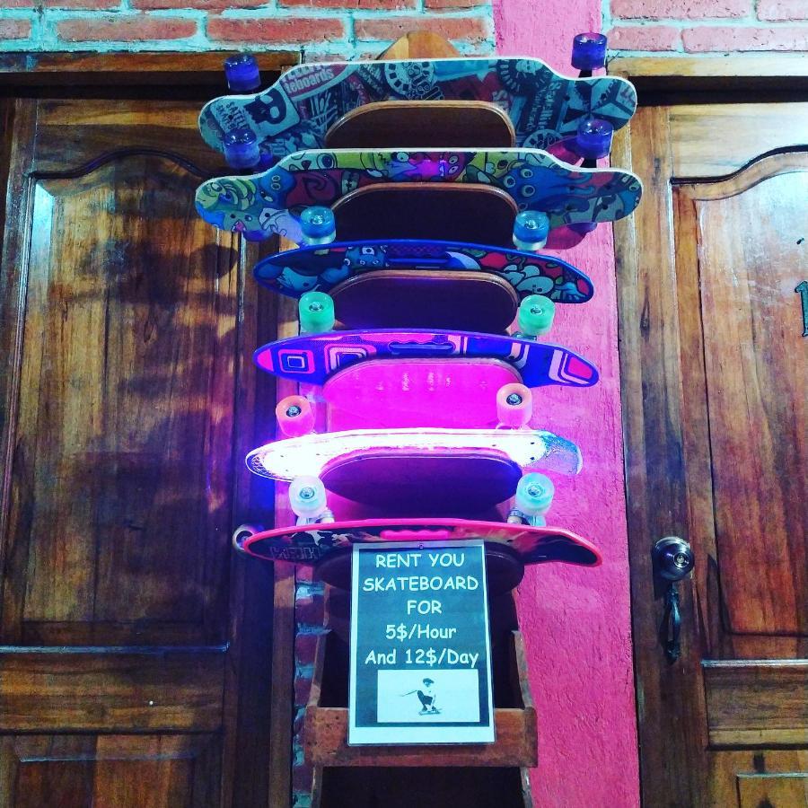 Iguana Beach House Hostel Montañita Εξωτερικό φωτογραφία