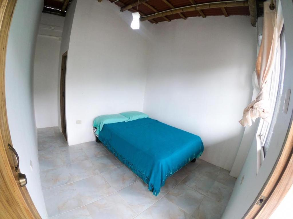 Iguana Beach House Hostel Montañita Εξωτερικό φωτογραφία