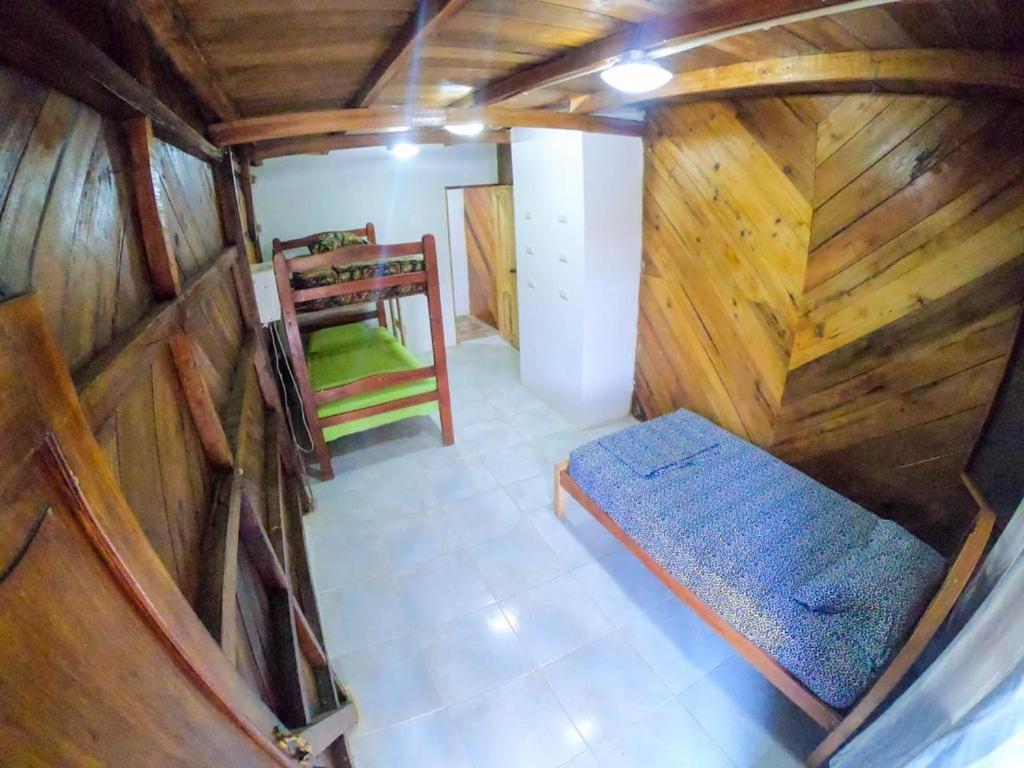 Iguana Beach House Hostel Montañita Εξωτερικό φωτογραφία