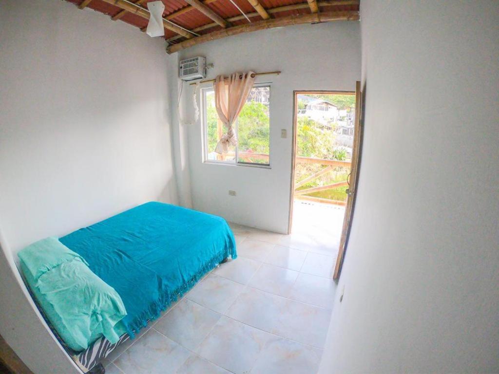 Iguana Beach House Hostel Montañita Εξωτερικό φωτογραφία