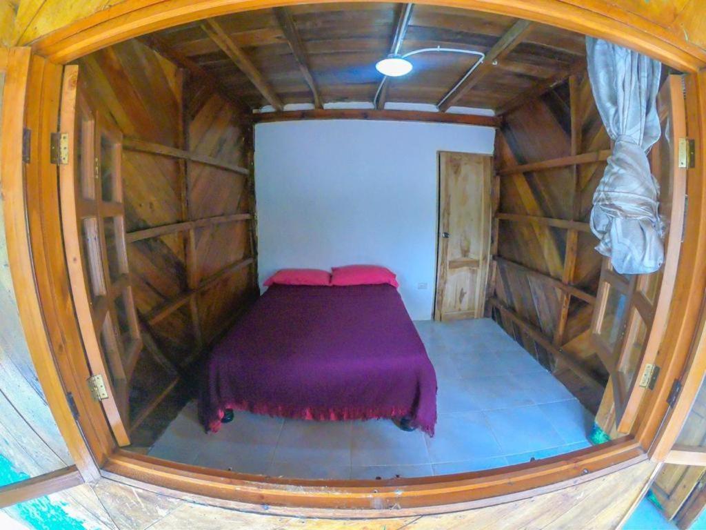 Iguana Beach House Hostel Montañita Εξωτερικό φωτογραφία